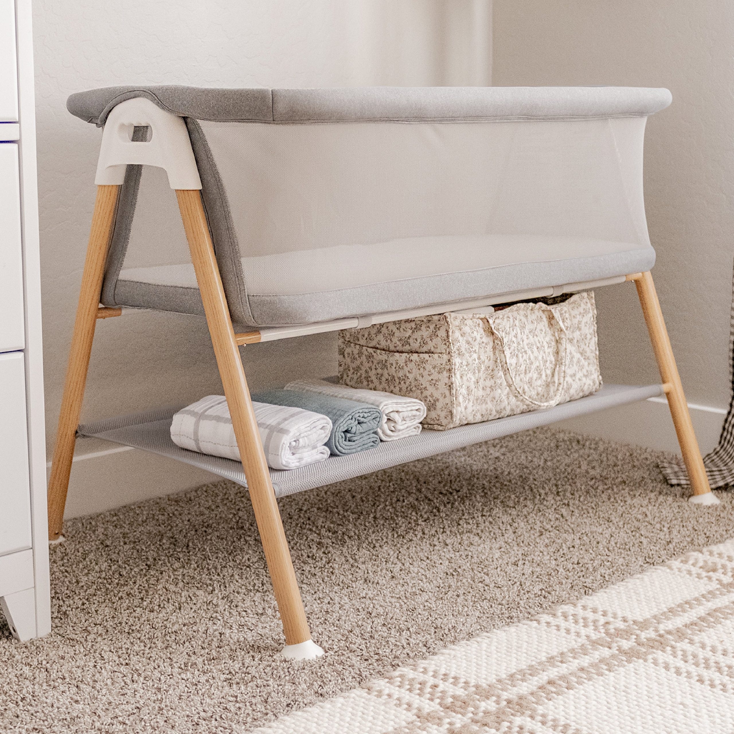 Essential Bassinet - Image 14
